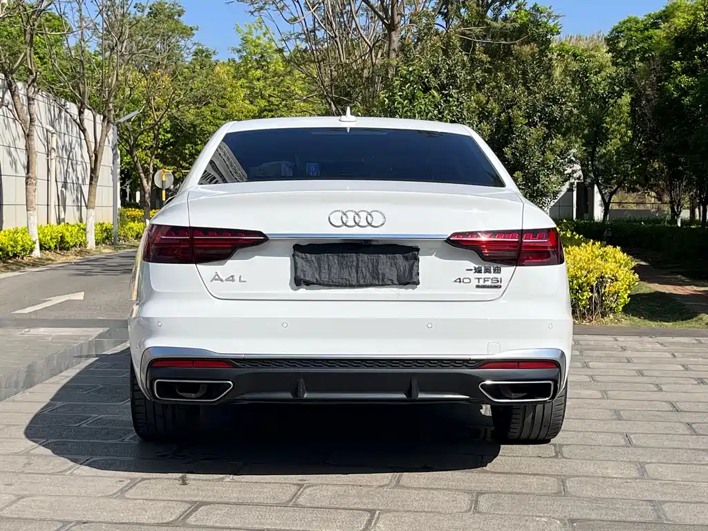 Audi A4L 2020 — фото 8