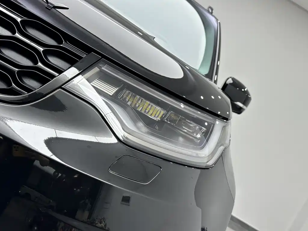 Land Rover Discovery 2022 — фото 18