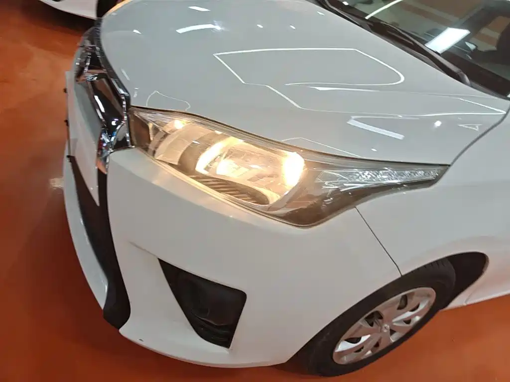 Toyota Yaris L 2015 — фото 24