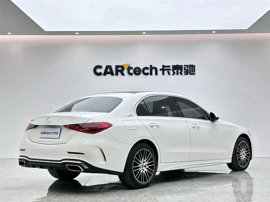 Mercedes-Benz C-Class 2024