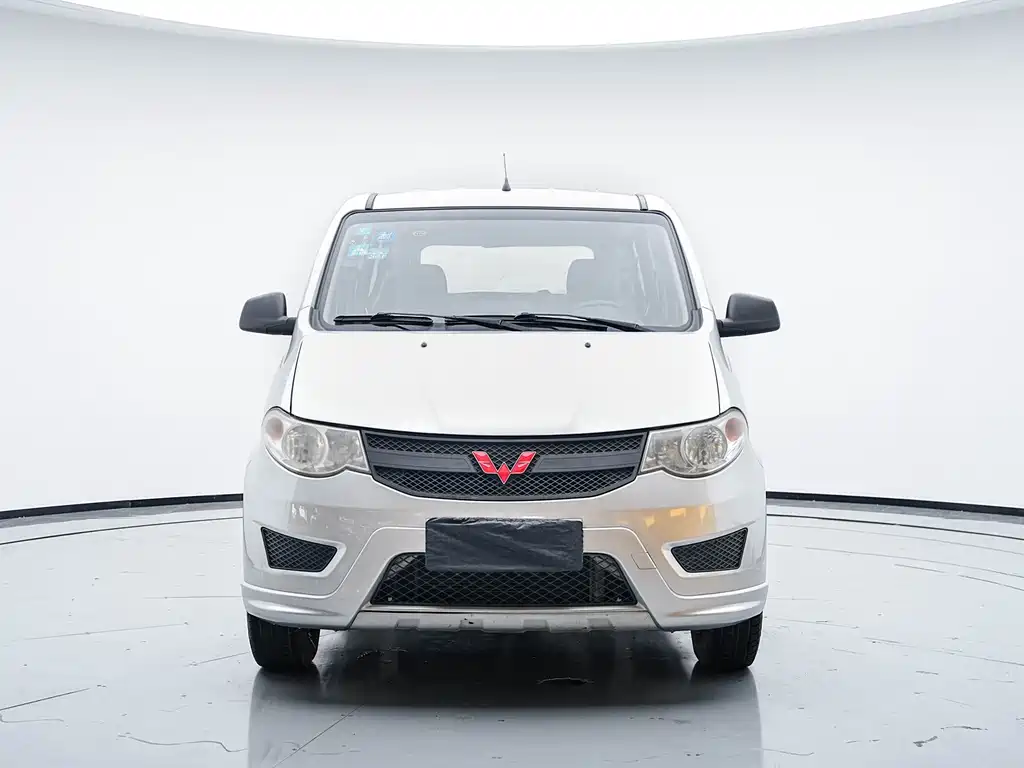 Wuling Hongguang 2015