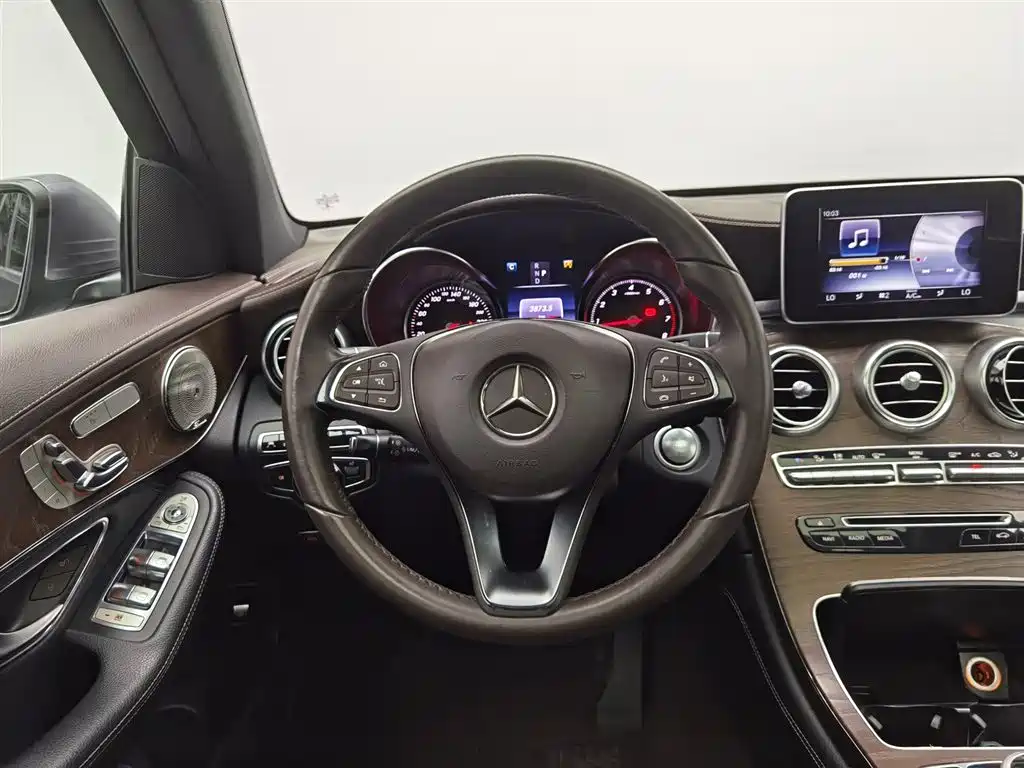 Mercedes-Benz GLC 2016 — фото 11
