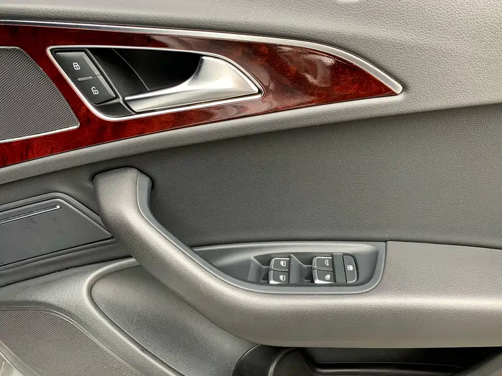 Audi A6L 2014 — фото 29