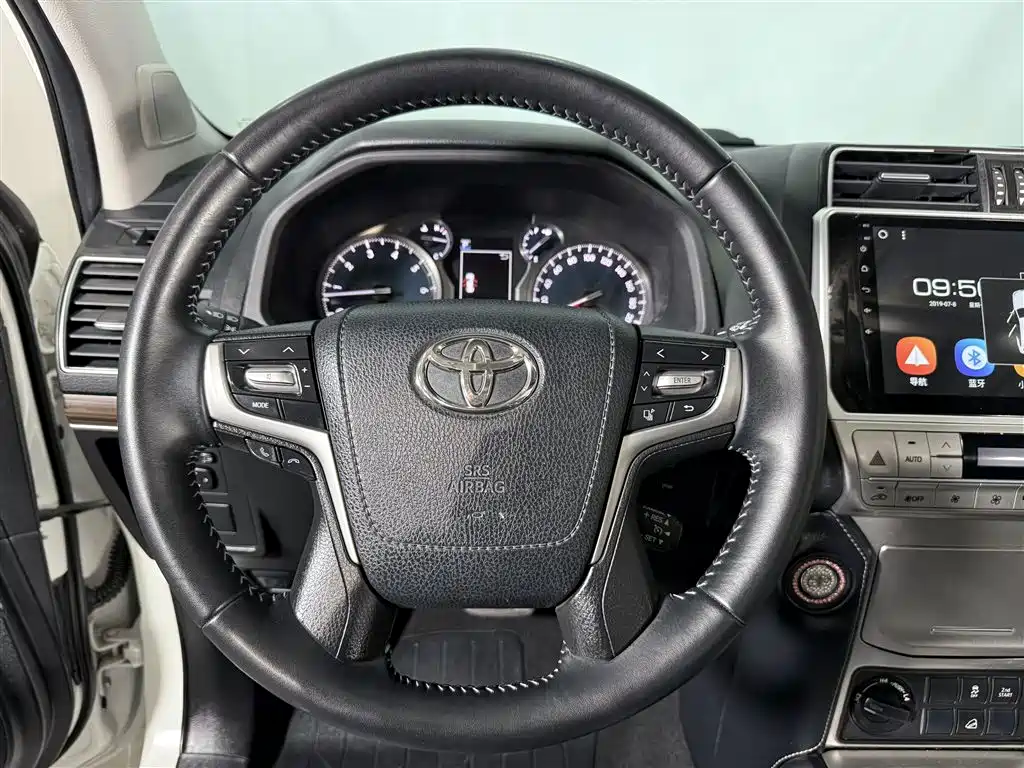 Toyota Prado 2019 — фото 10