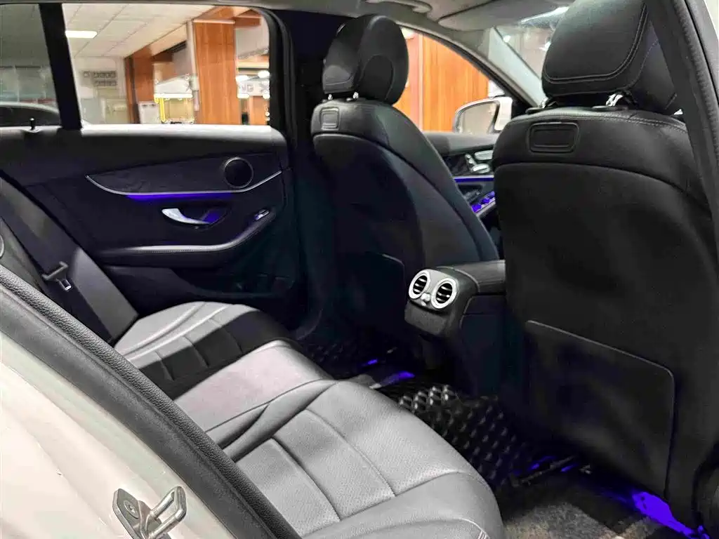Mercedes-Benz C-Class 2021 — фото 17