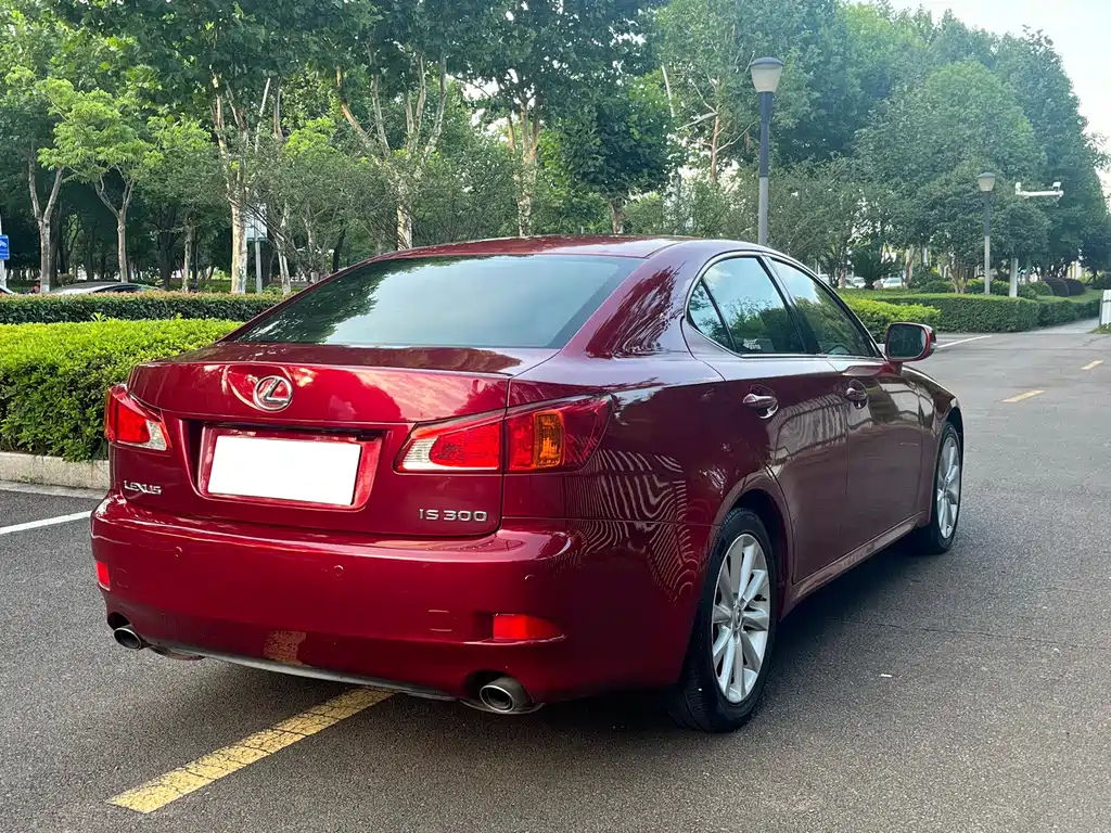 Lexus IS 2009
