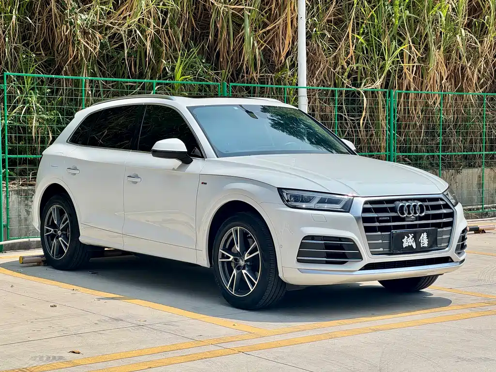 Audi Q5L 2020 — фото 3