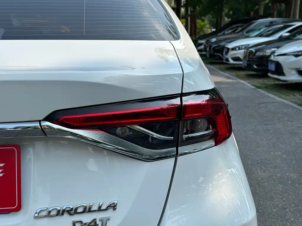 Toyota Corolla 2022 — фото 28