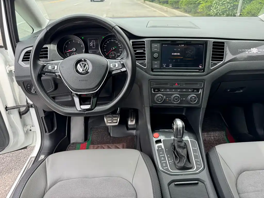 Volkswagen Golf Sportsvan 2019 — фото 11