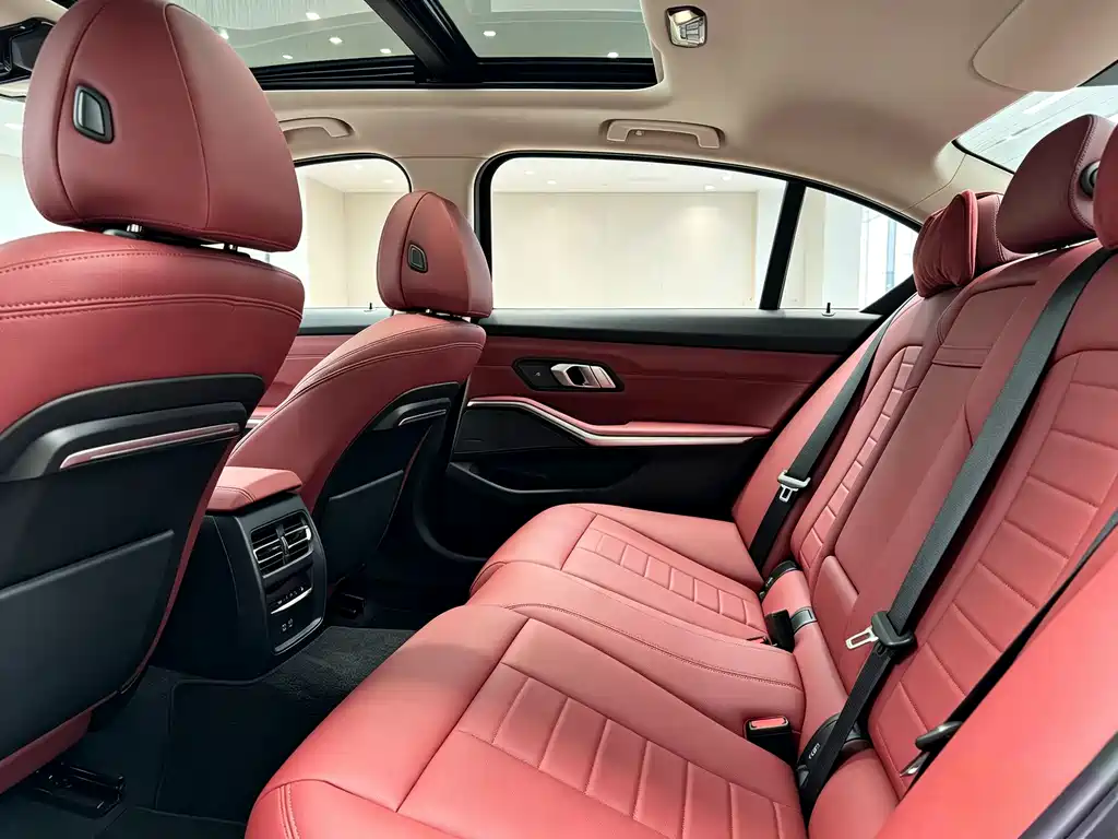 BMW 3 Series 2021 — фото 11