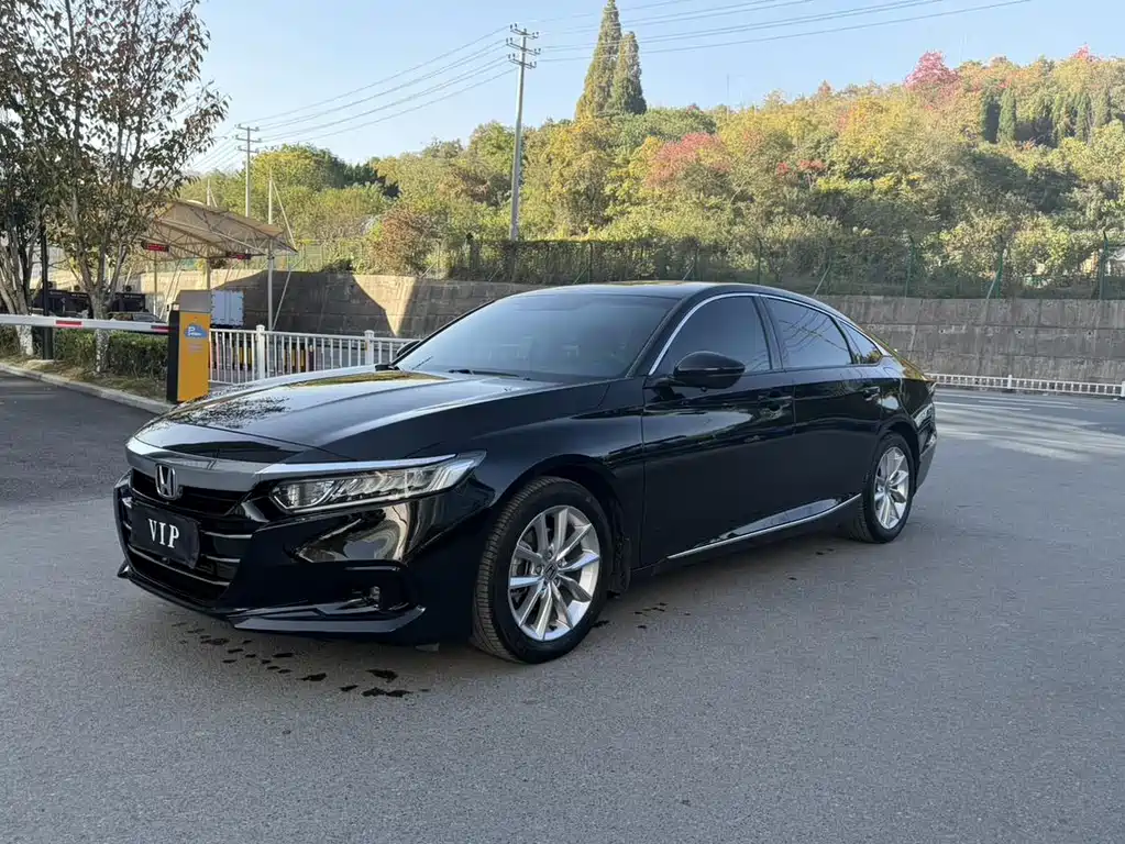 Honda Accord 2023 — фото 1