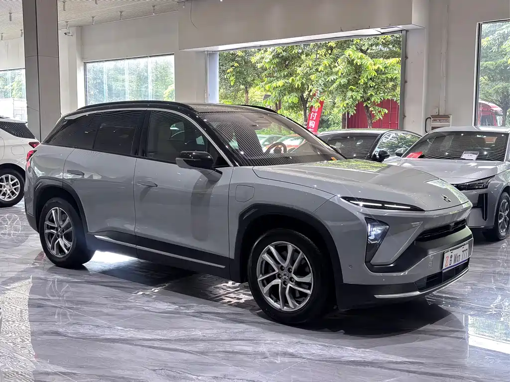 NIO ES6 2021