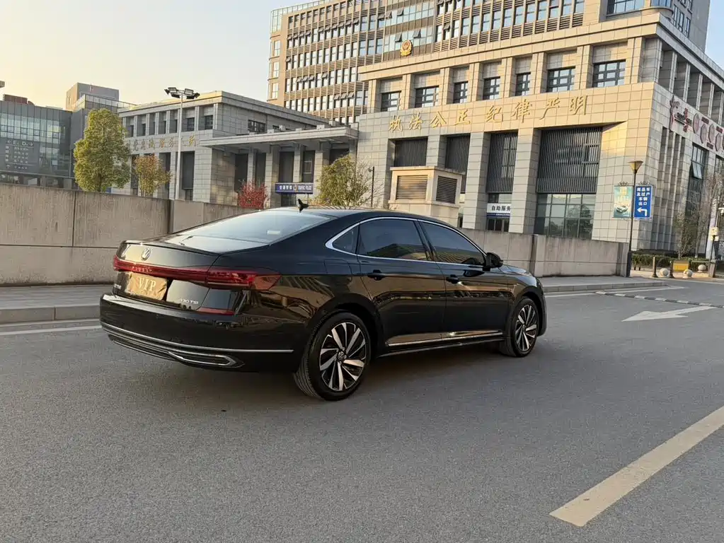 Volkswagen Passat 2022