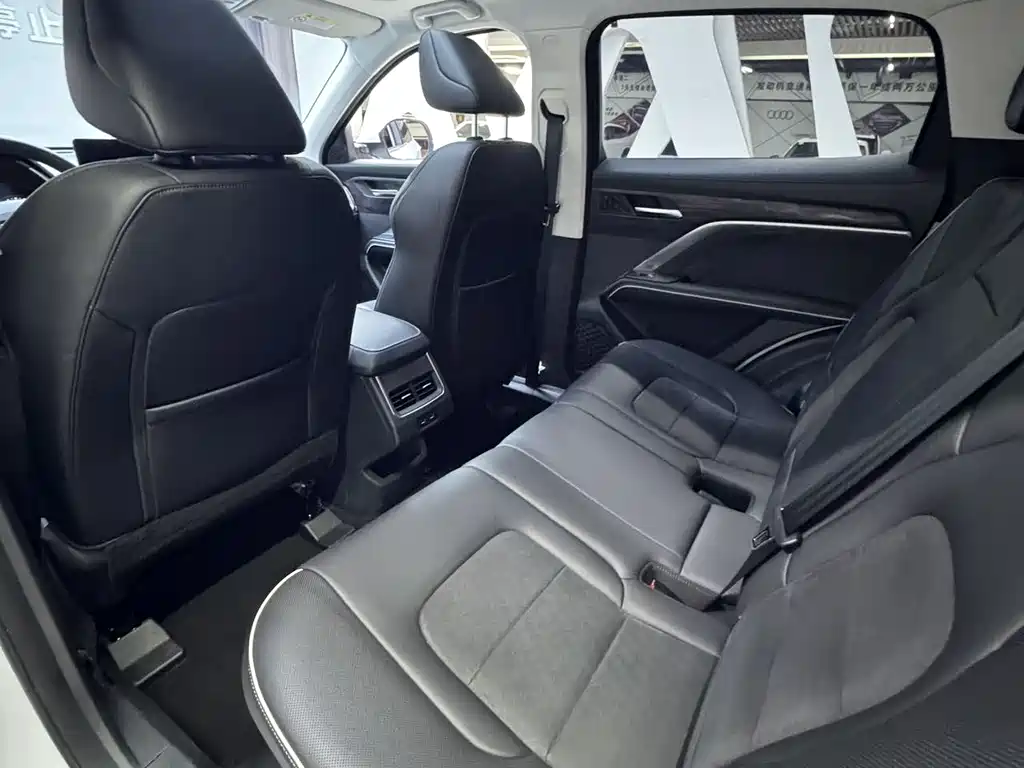Haval H6 2023 — фото 10