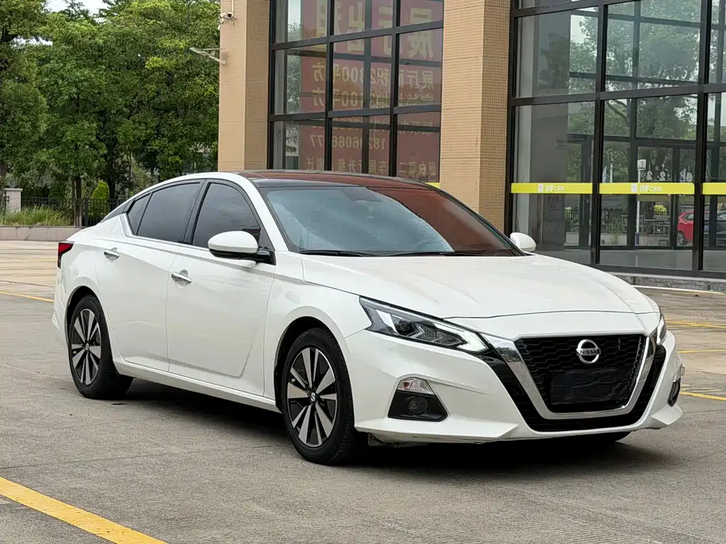 Nissan Teana 2023