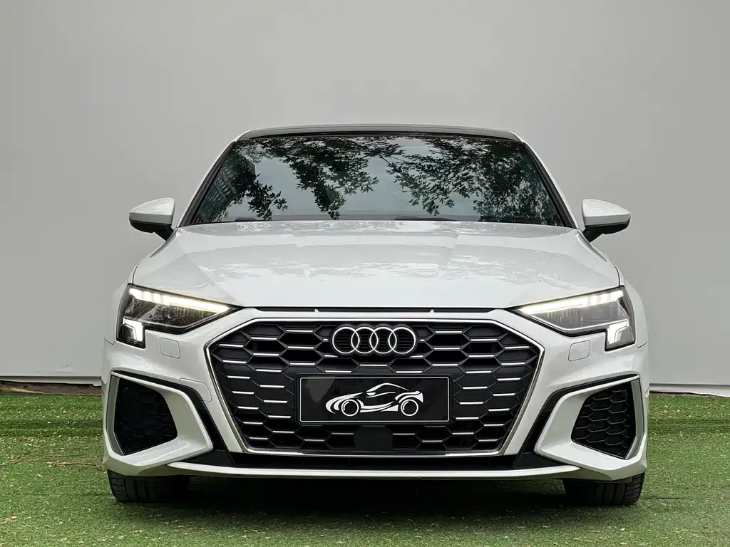 Audi A3 2022 — фото 2