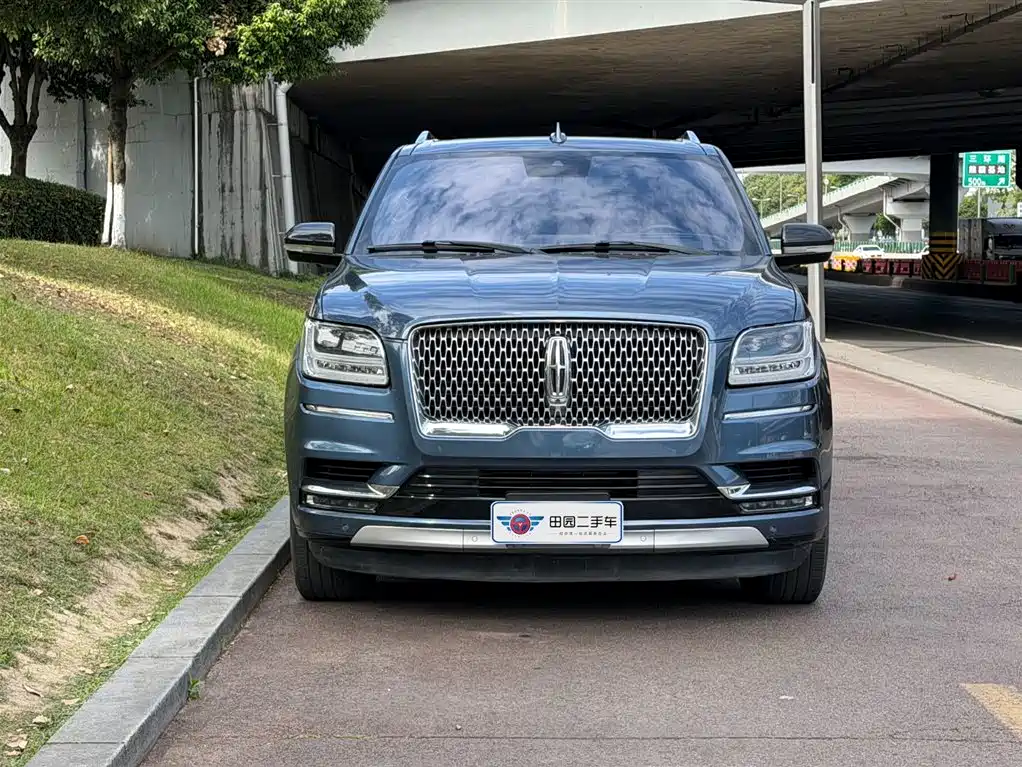Lincoln Navigator 2019 — фото 2