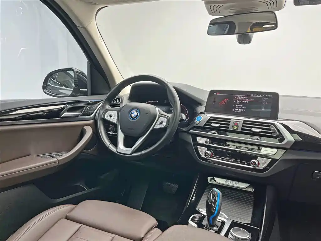 BMW iX3 2021 — фото 22
