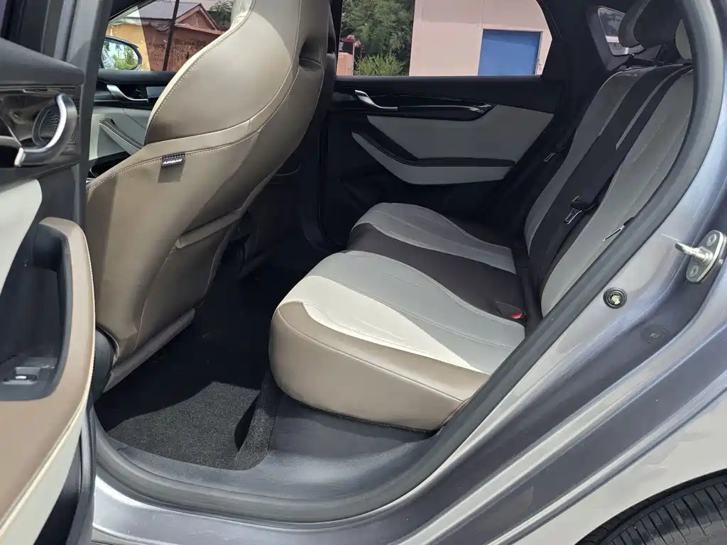 BYD Qin PLUS 2023 — фото 12