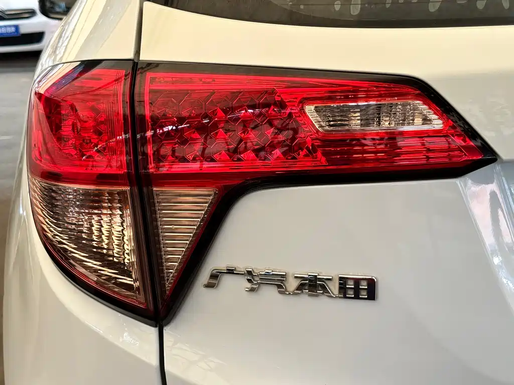 Honda Vezel 2018 — фото 19