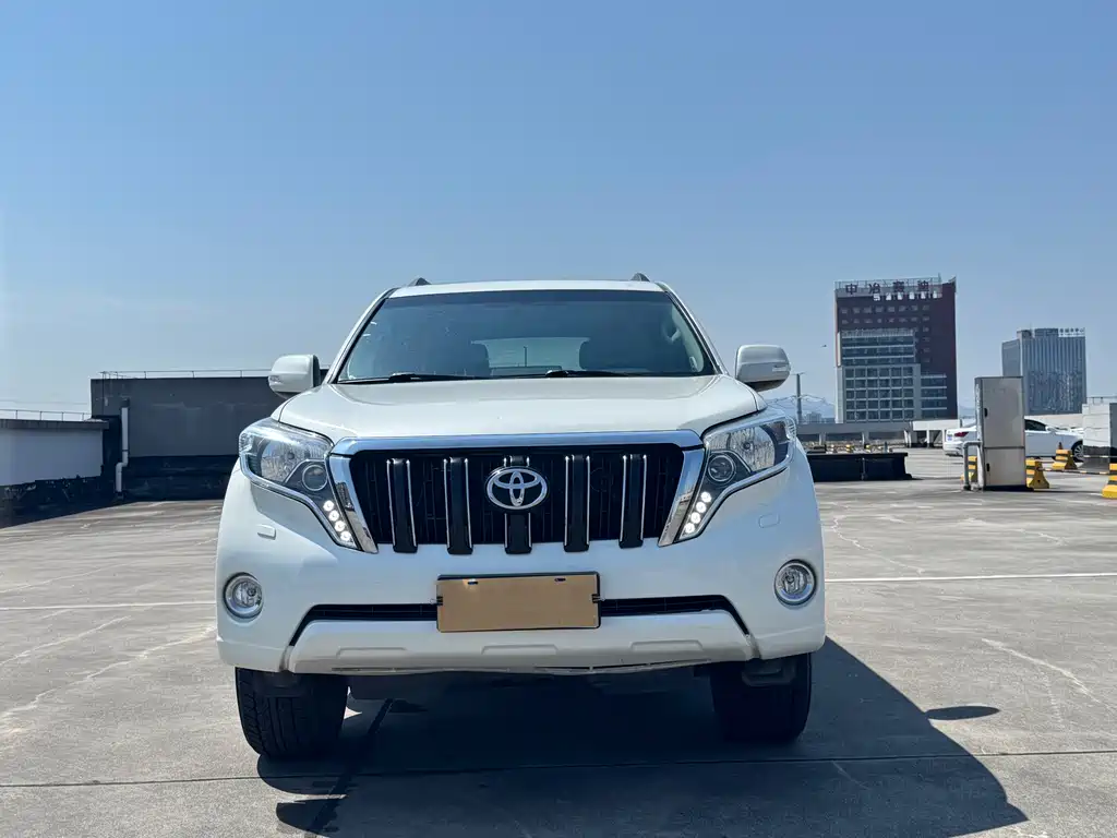 Toyota Prado 2016