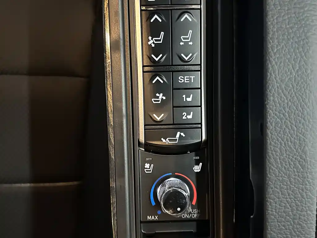 Mercedes-Benz Vito 2023 — фото 17