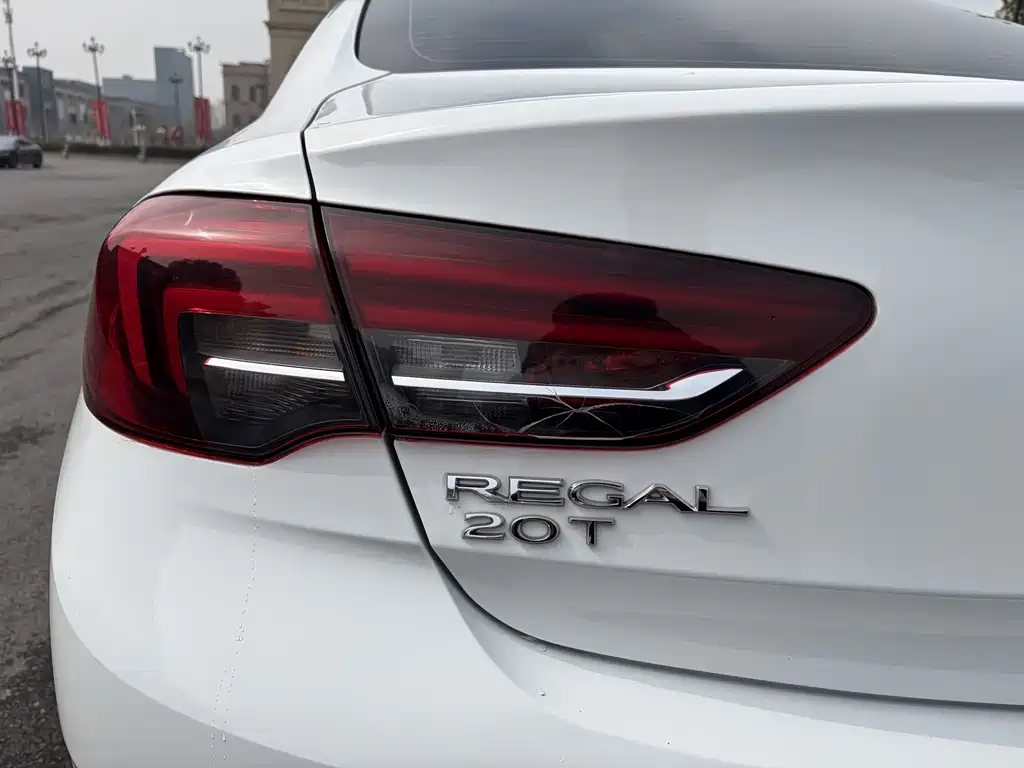 Buick Regal 2019 — фото 12