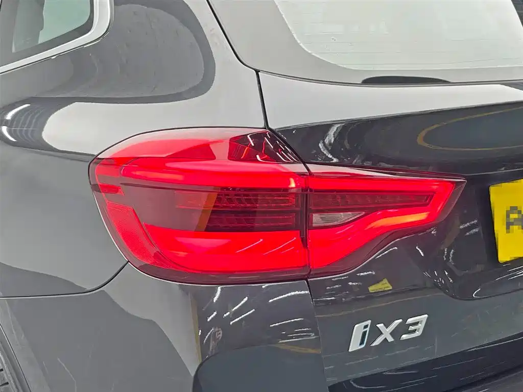 BMW iX3 2021 — фото 10