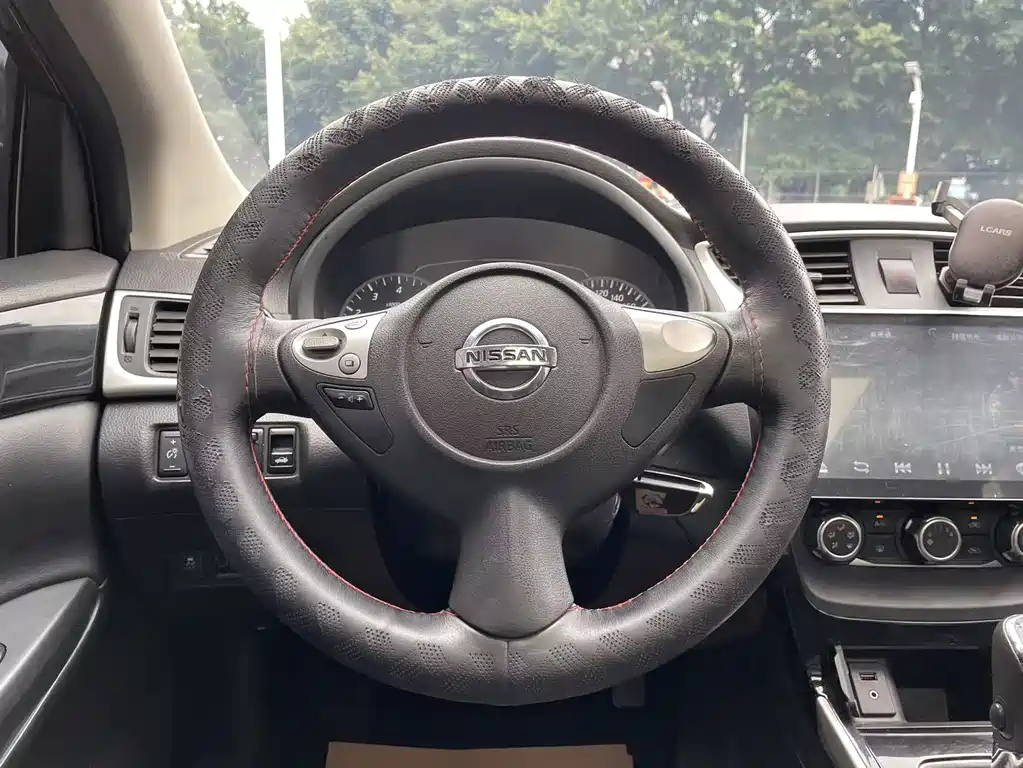 Nissan Sylphy 2018 — фото 17
