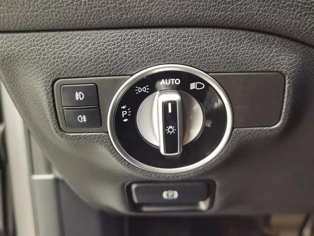 Mercedes-Benz GLA 2016 — фото 21