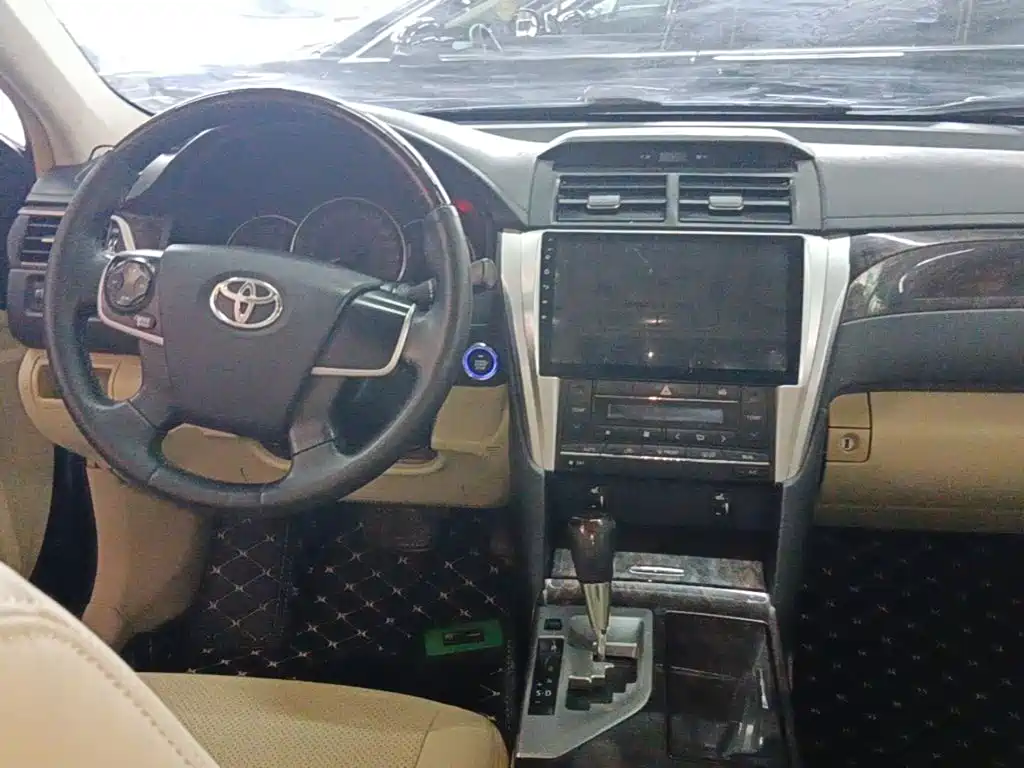 Toyota Camry 2016