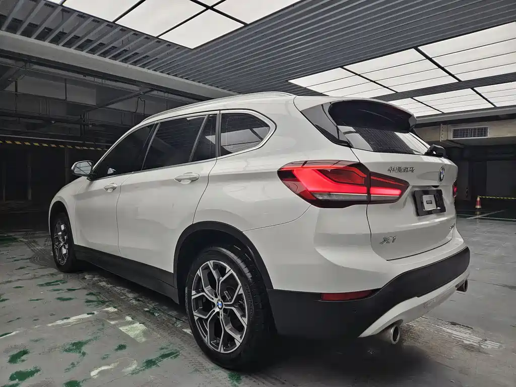 BMW X1 2021 — фото 7