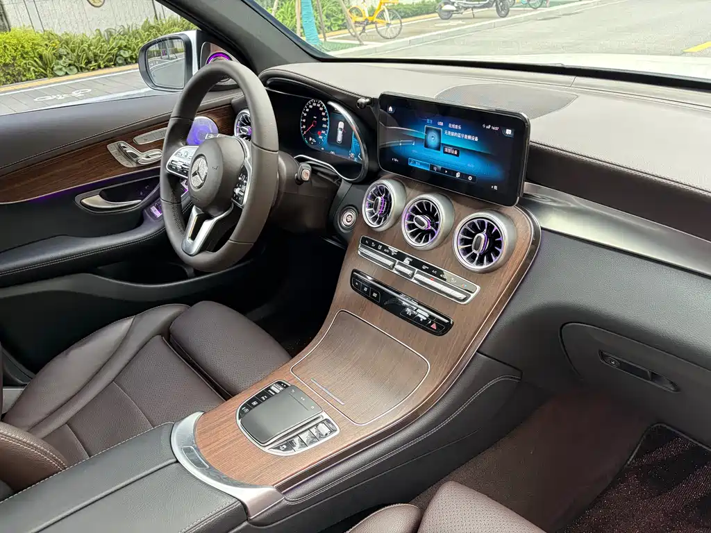 Mercedes-Benz GLC 2021 — фото 14