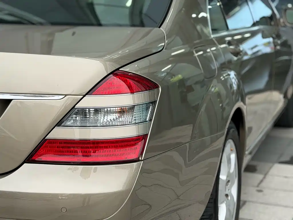 Mercedes-Benz S-Class 2008