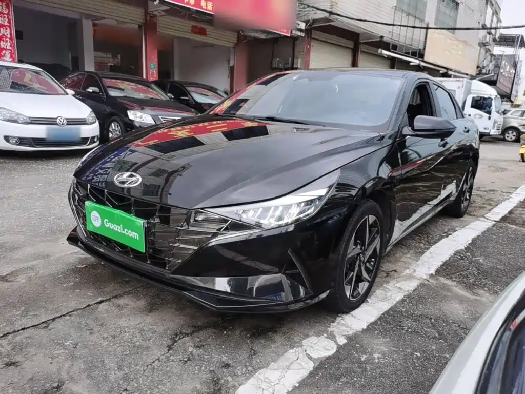 Hyundai Elantra 2021