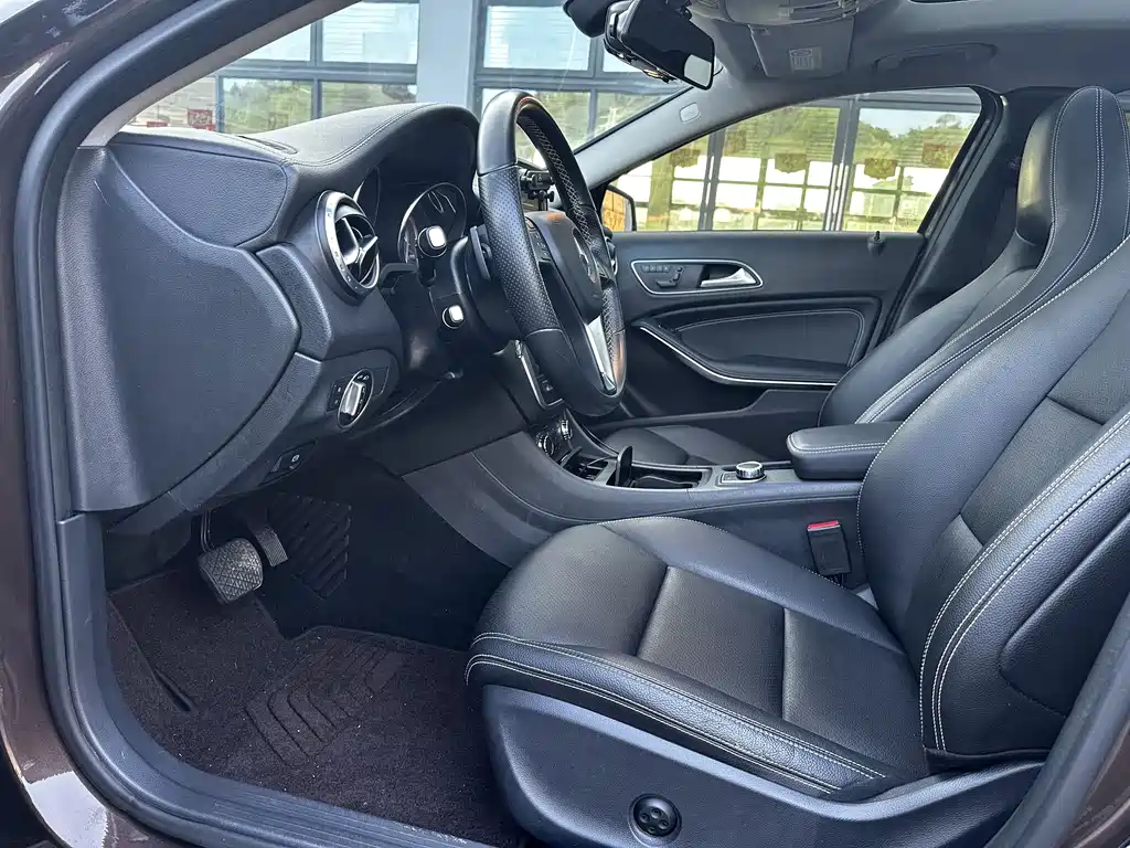 Mercedes-Benz GLA 2016 — фото 7
