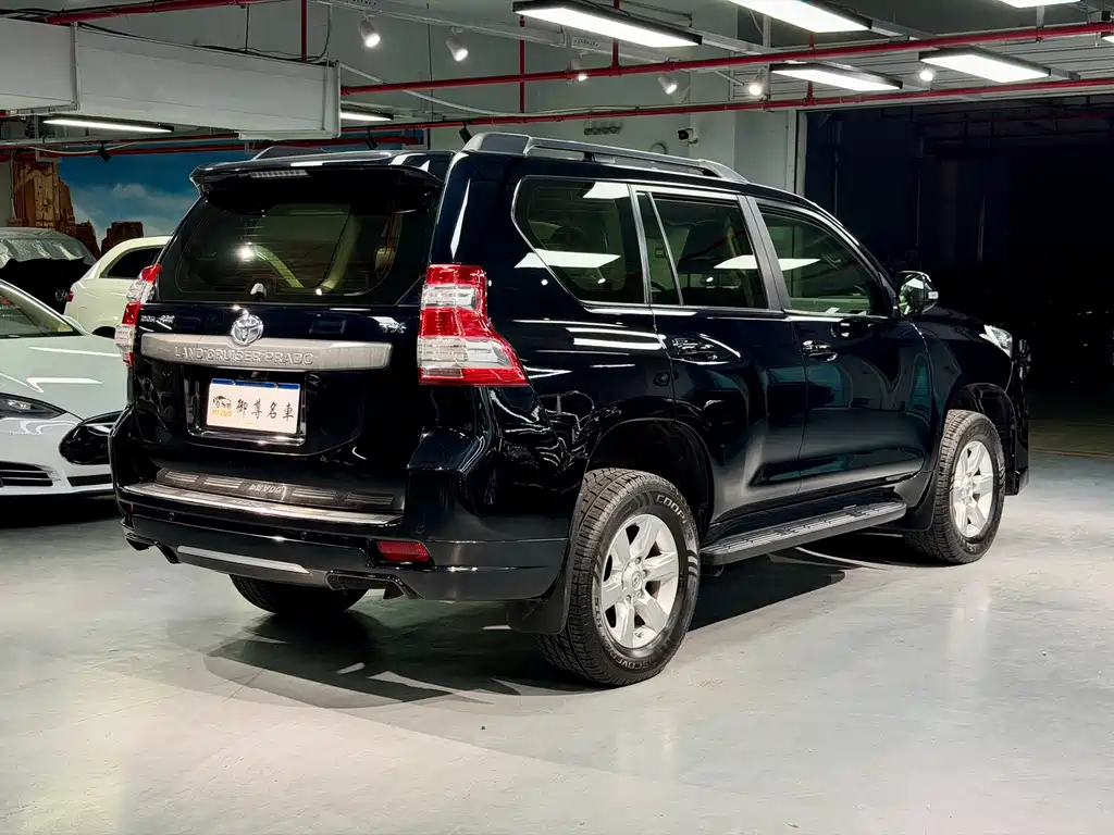 Toyota Prado 2017 — фото 7