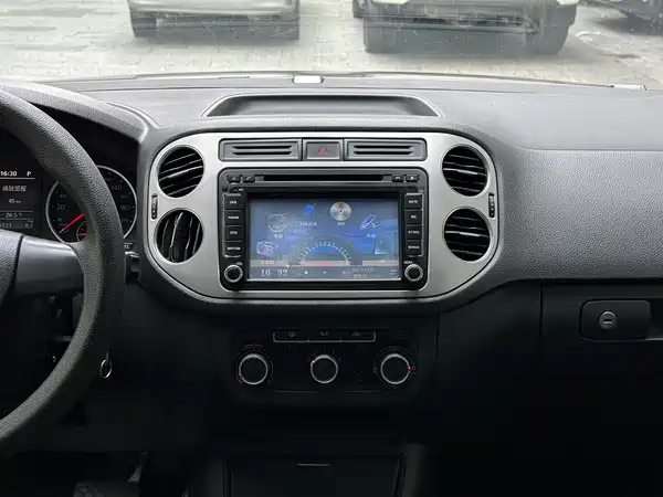 Volkswagen Tiguan 2014