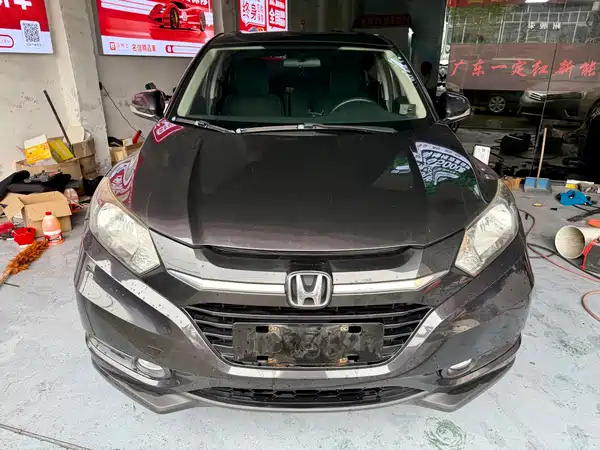 Honda Vezel 2016