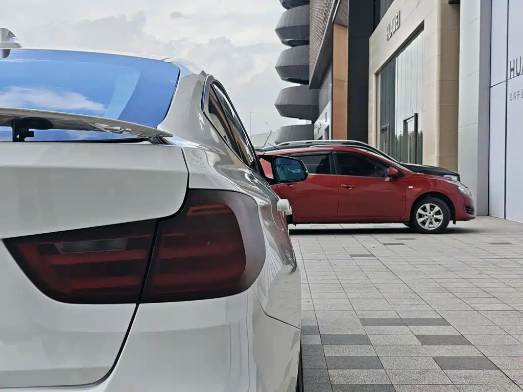 BMW 3 Series GT 2016 — фото 20