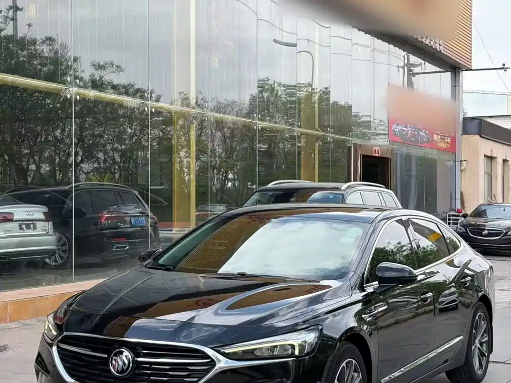 Buick LaCrosse 2020 — фото 1