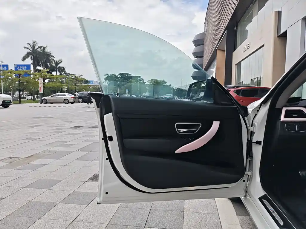 BMW 3 Series GT 2016 — фото 15