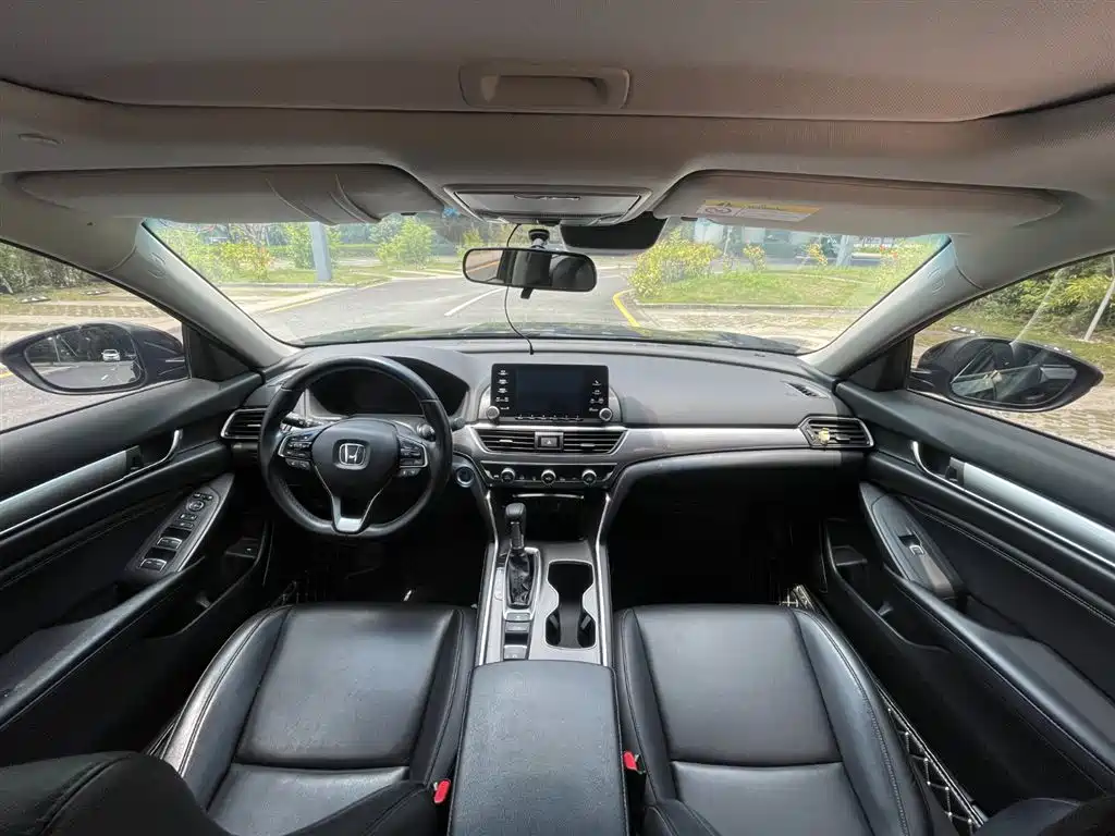 Honda Accord 2019 — фото 14