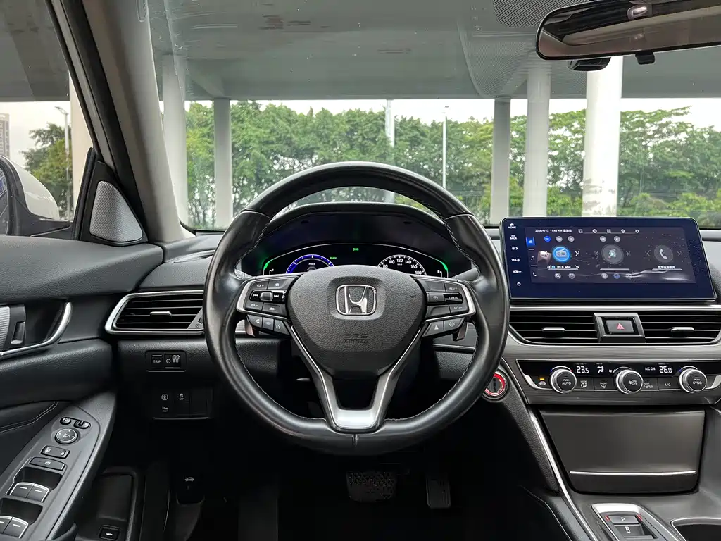 Honda Accord 2022 — фото 9