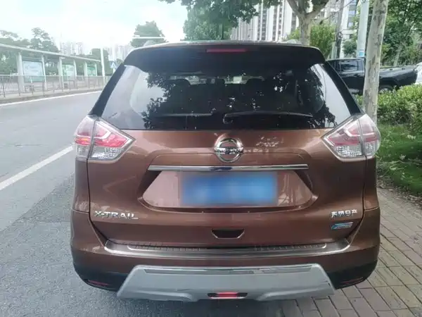 Nissan X-Trail 2015