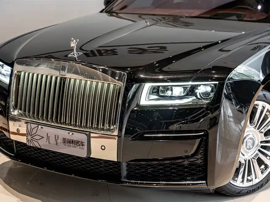 Rolls-Royce Ghost 2022 — фото 21