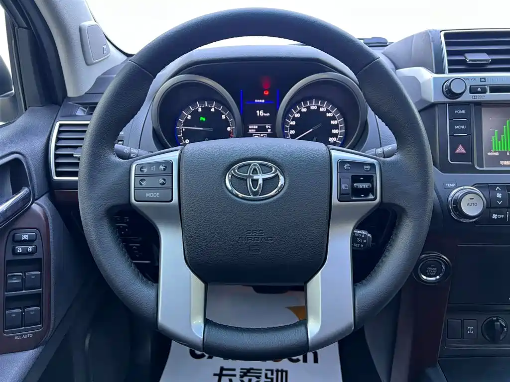 Toyota Prado 2015 — фото 12