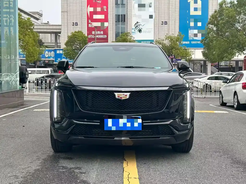 Cadillac XT5 2025 — фото 2