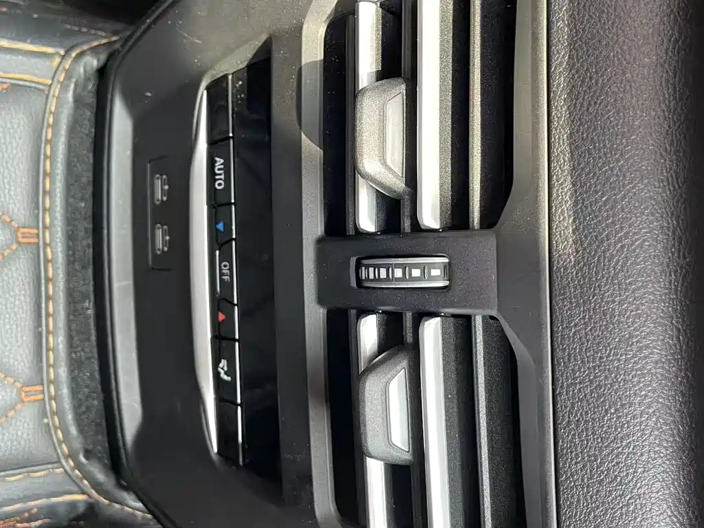 BMW 3 Series 2022 — фото 16