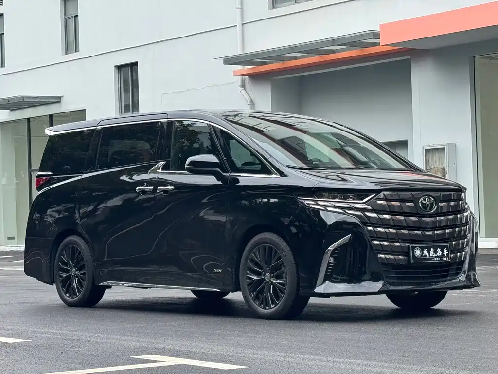 Toyota Alphard 2023